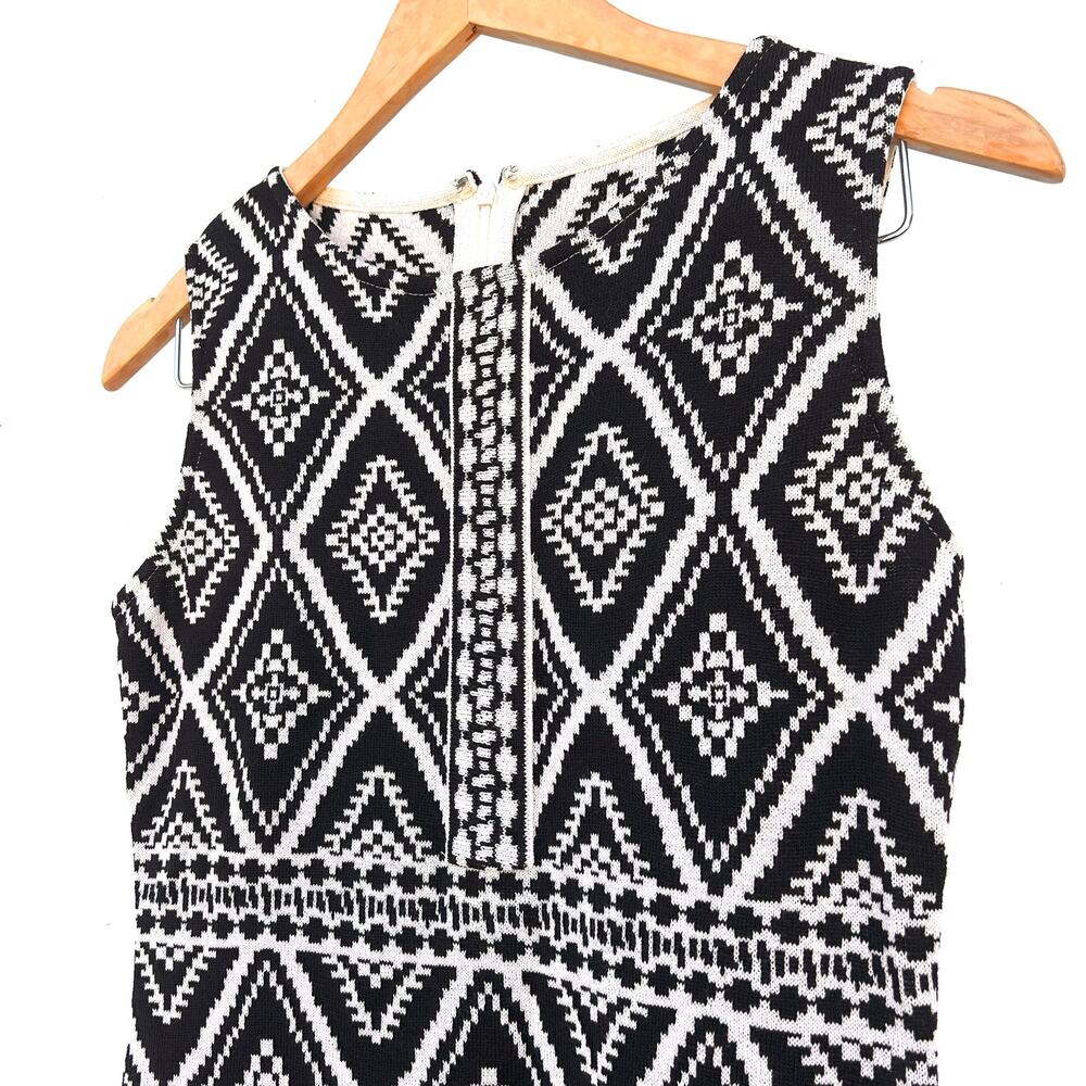 St. John Collection Patterned Knit Black White Sa… - image 5